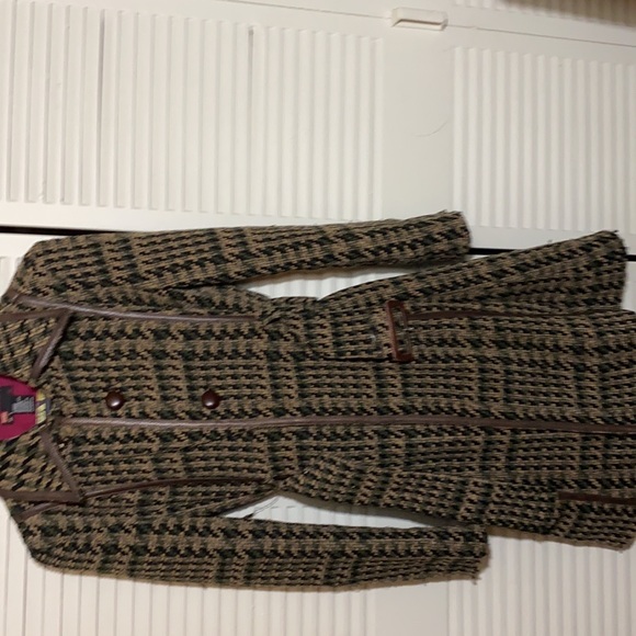 Trench Coat - Picture 10 of 10